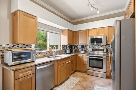 384 Wingate Circle Oldsmar FL 34677