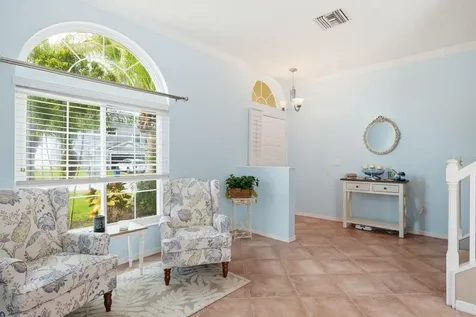 384 Wingate Circle Oldsmar FL 34677