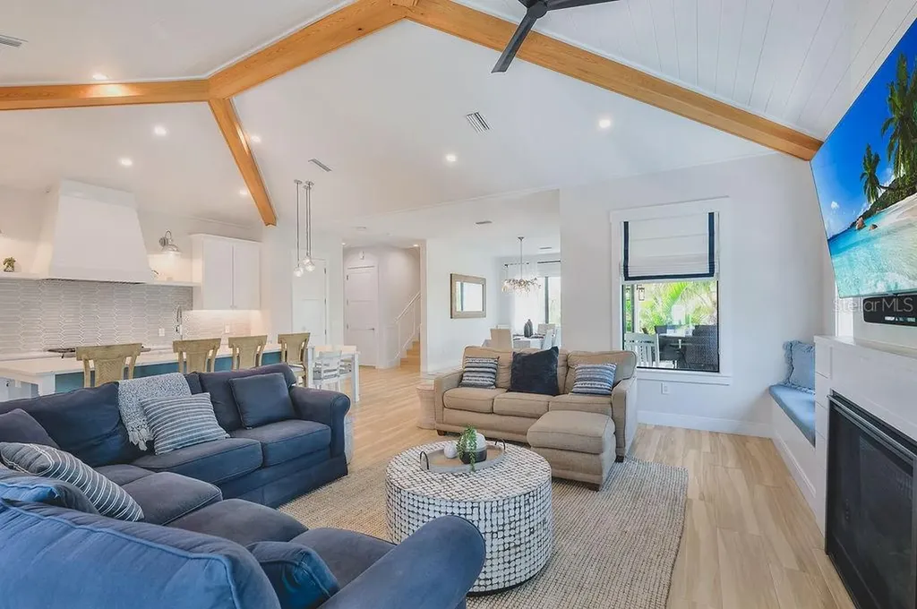 526 Seagull Way Anna Maria FL 34216