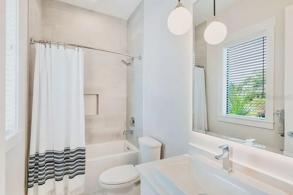 526 Seagull Way Anna Maria FL 34216