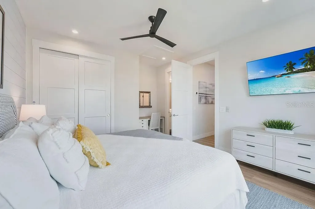 526 Seagull Way Anna Maria FL 34216
