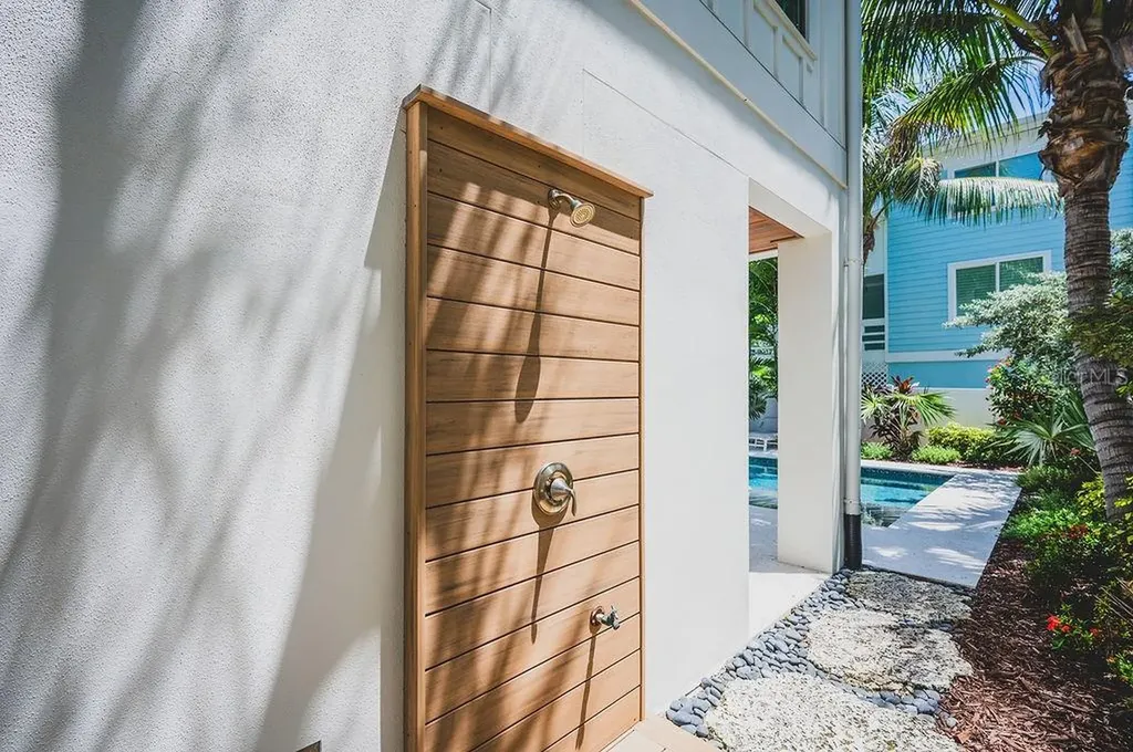 526 Seagull Way Anna Maria FL 34216