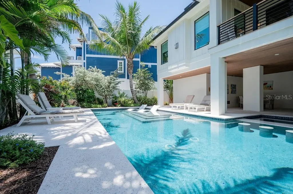 526 Seagull Way Anna Maria FL 34216