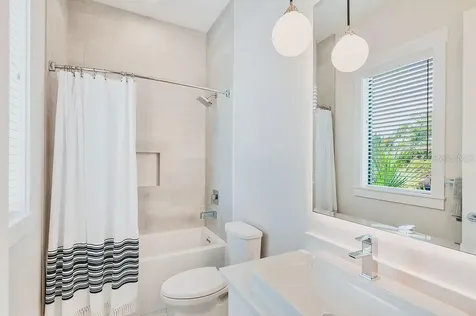 526 Seagull Way Anna Maria FL 34216