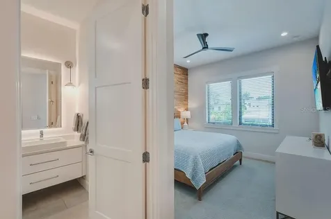 526 Seagull Way Anna Maria FL 34216