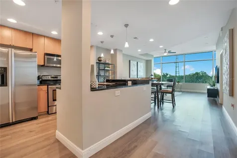 525 E Jackson Street Orlando FL 32801