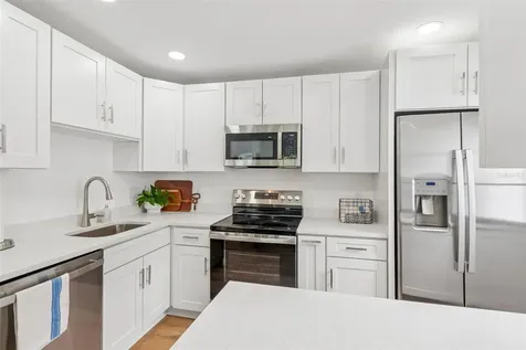 2505 W North B Street Tampa FL 33609