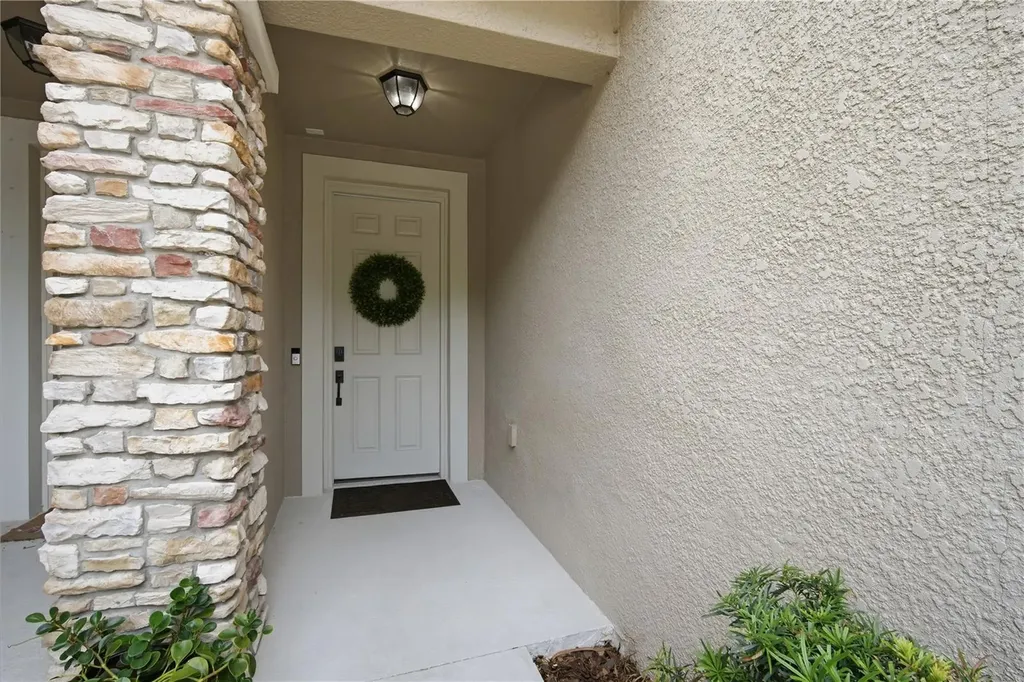 14305 Pondhawk Lane Tampa FL 33625