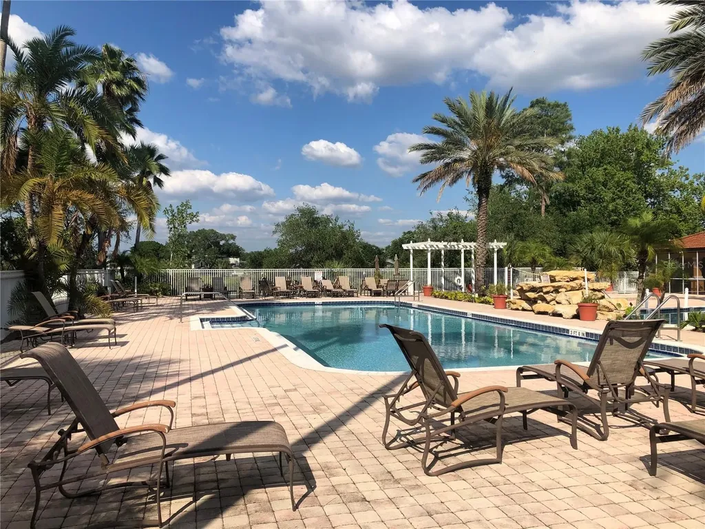 5475 Vineland Road Orlando FL 32811