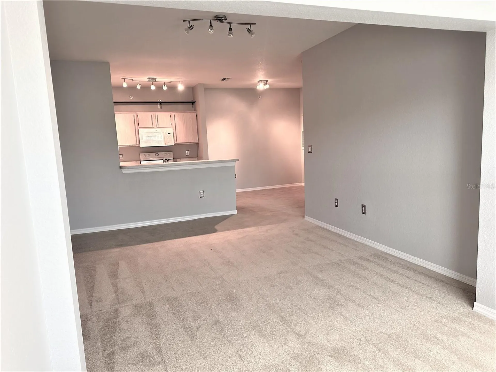 5475 Vineland Road Orlando FL 32811