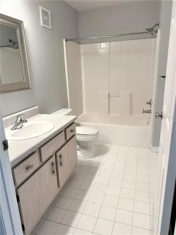 5475 Vineland Road Orlando FL 32811