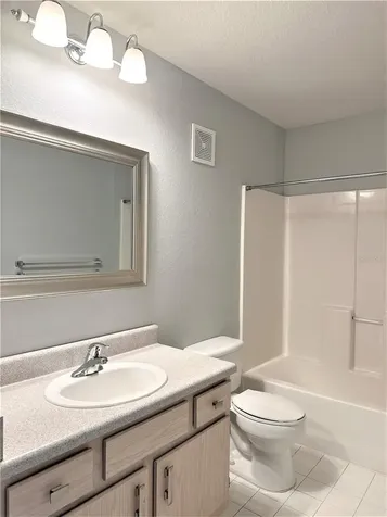 5475 Vineland Road Orlando FL 32811