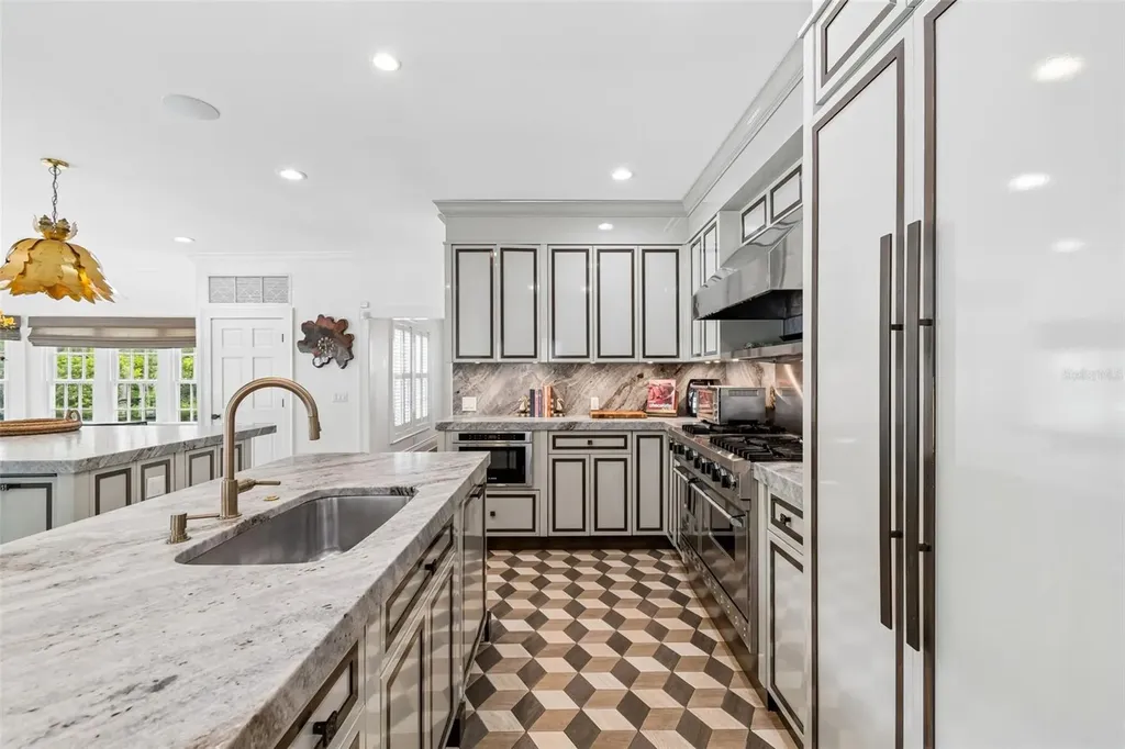 3313 W Mullen Avenue Tampa FL 33609