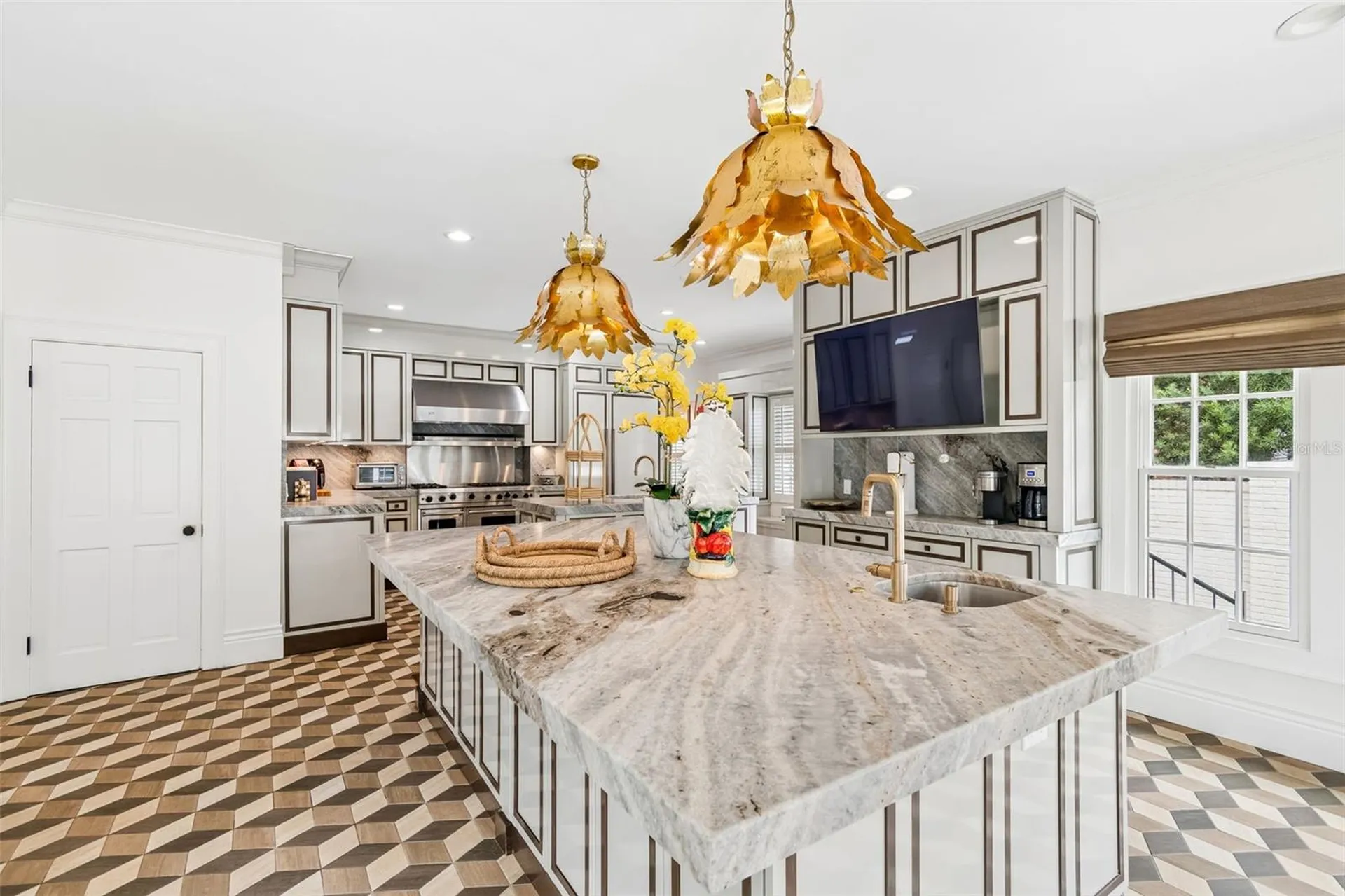 3313 W Mullen Avenue Tampa FL 33609