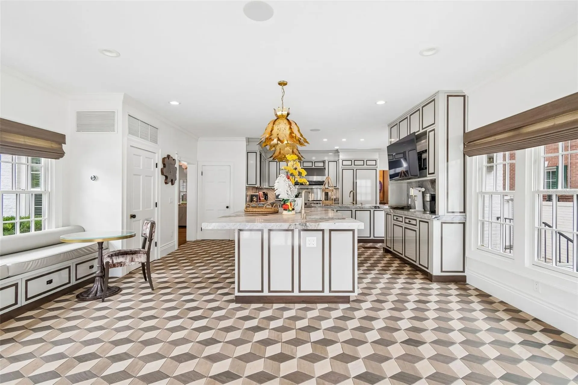 3313 W Mullen Avenue Tampa FL 33609