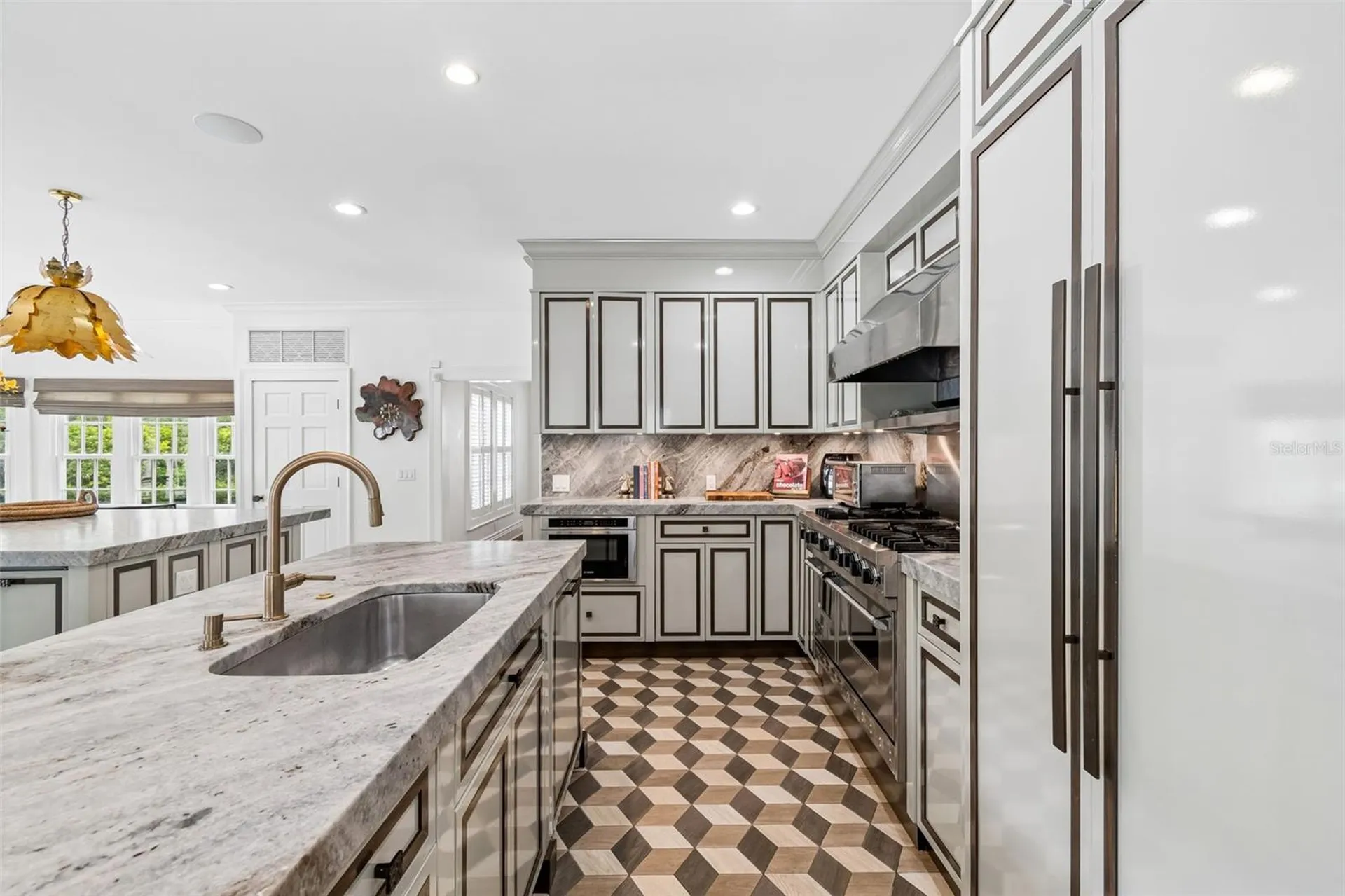 3313 W Mullen Avenue Tampa FL 33609
