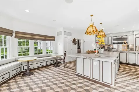 3313 W Mullen Avenue Tampa FL 33609