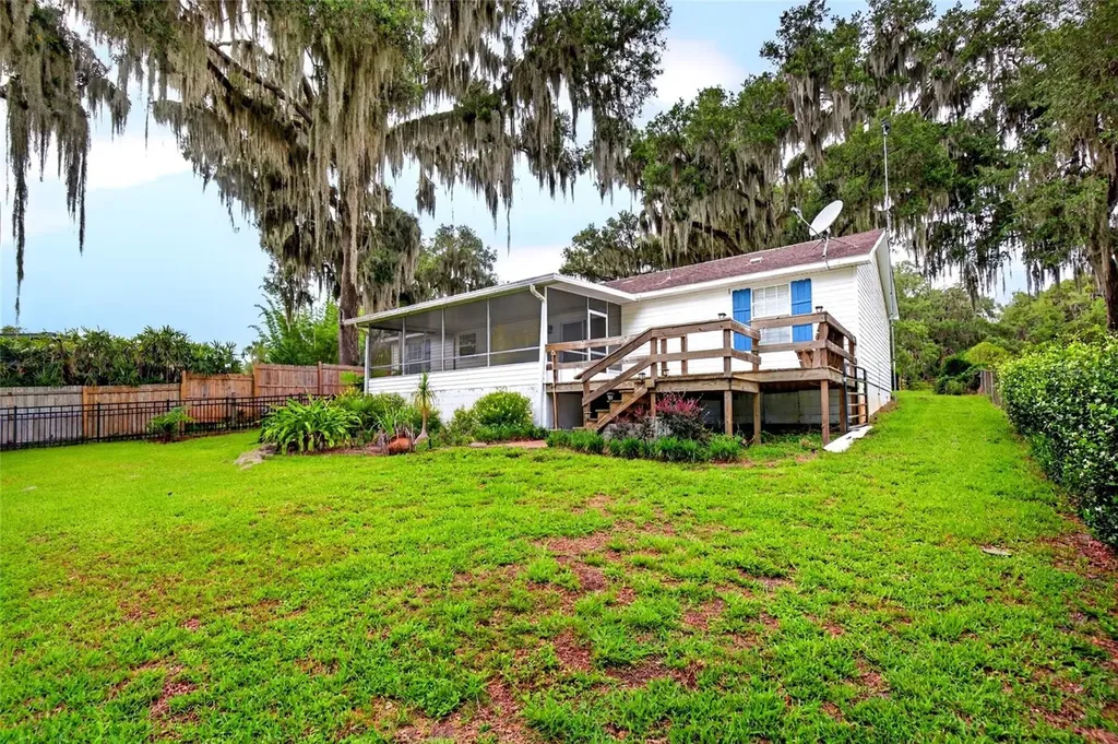 125 Ann Street Hawthorne FL 32640