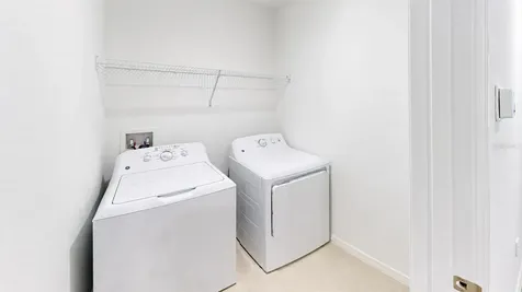 2239 Rose Finch Hill Place Wimauma FL 33598
