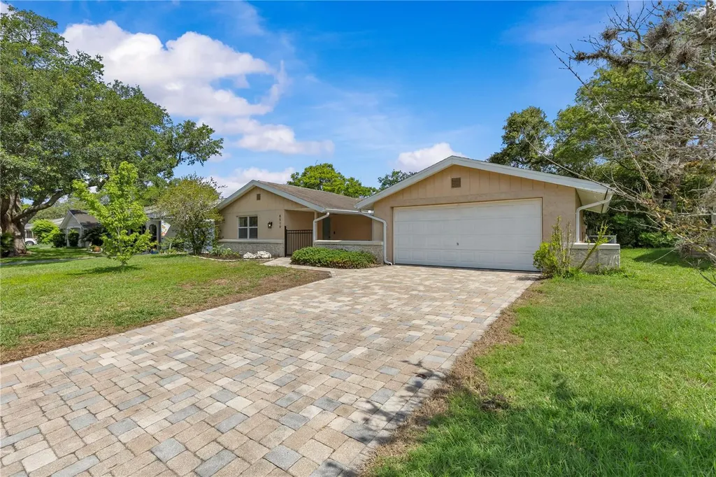 8519 Arrowhead Drive Hudson FL 34667