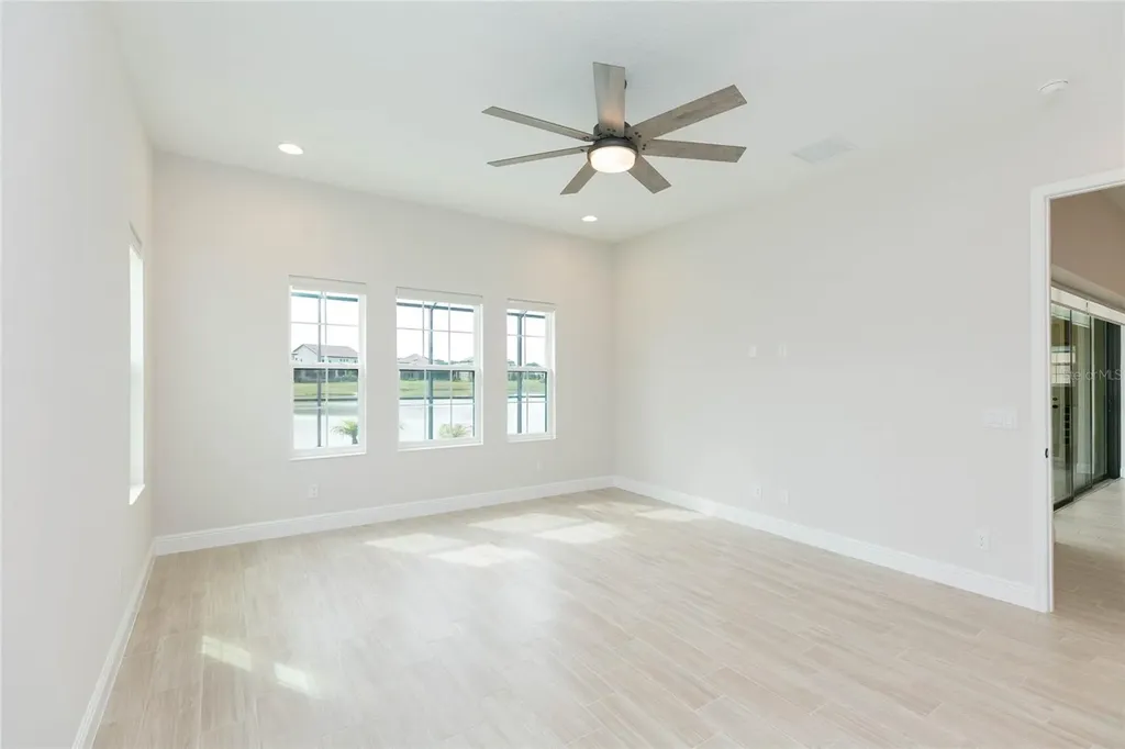 11105 Rustic Timber Loop San Antonio FL 33576