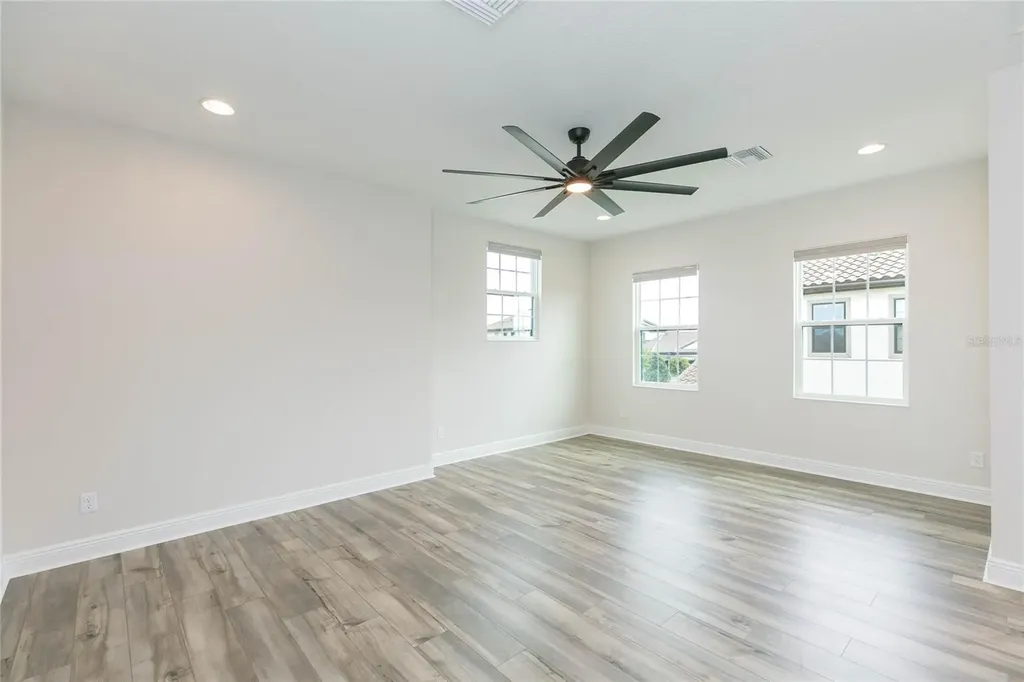 11105 Rustic Timber Loop San Antonio FL 33576