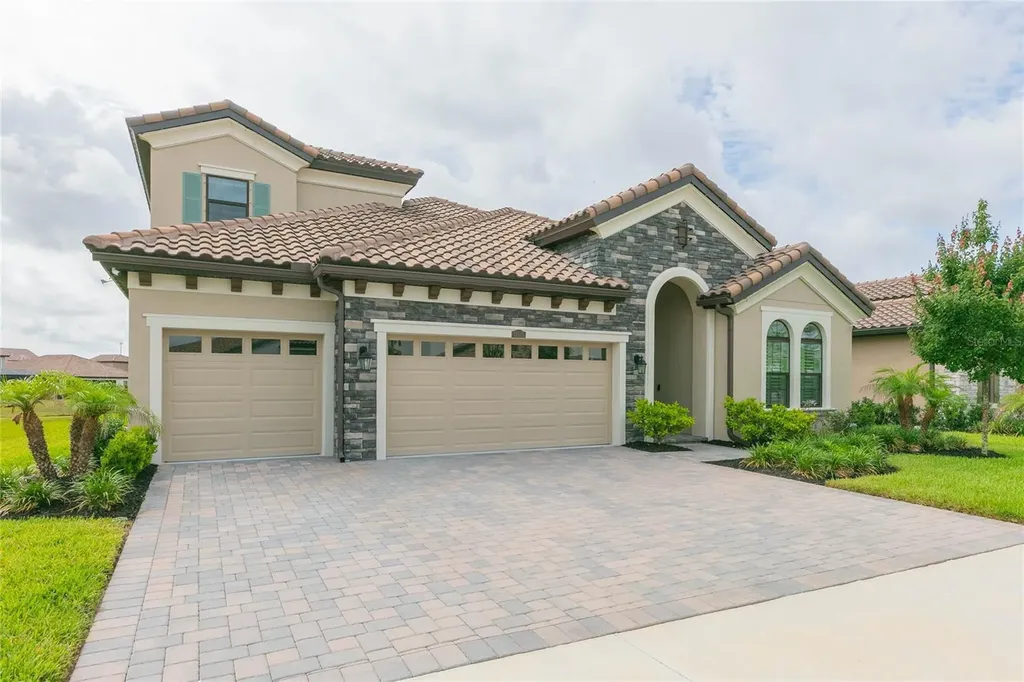 11105 Rustic Timber Loop San Antonio FL 33576