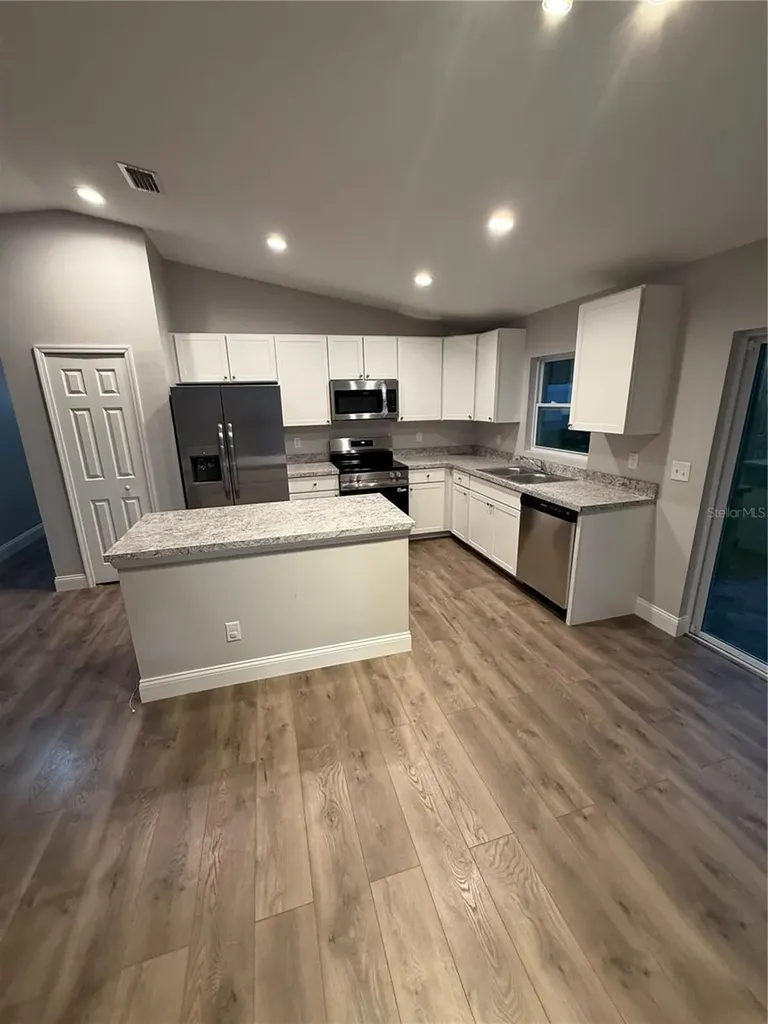619 Hickory Avenue Orange City FL 32763
