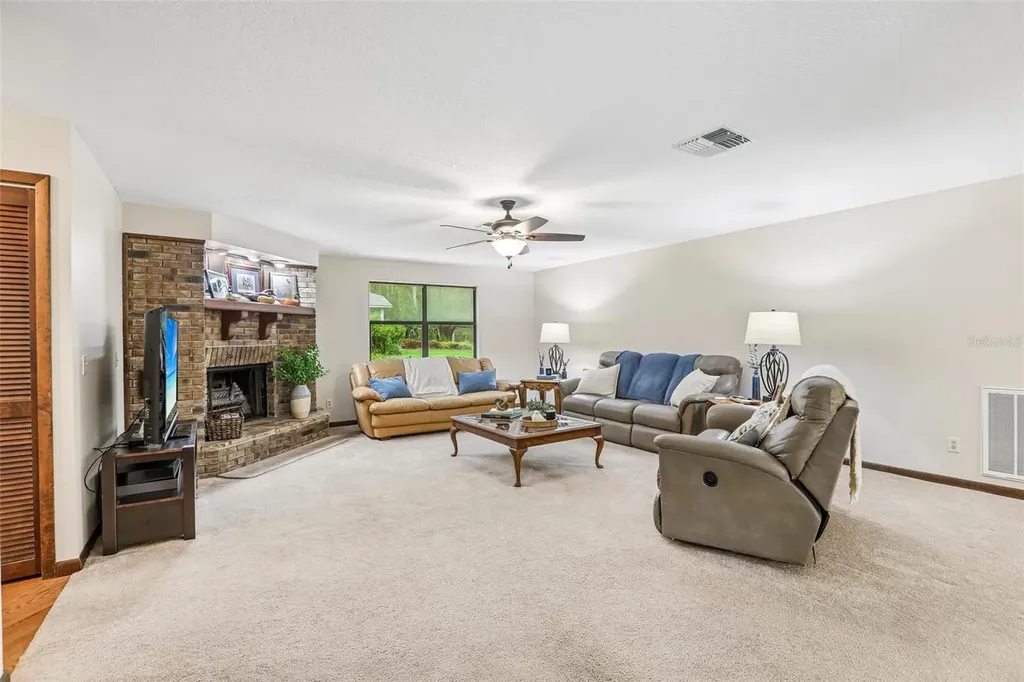 7809 Pineview Drive Odessa FL 33556