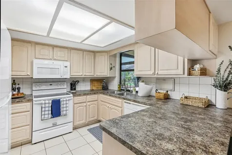 7809 Pineview Drive Odessa FL 33556