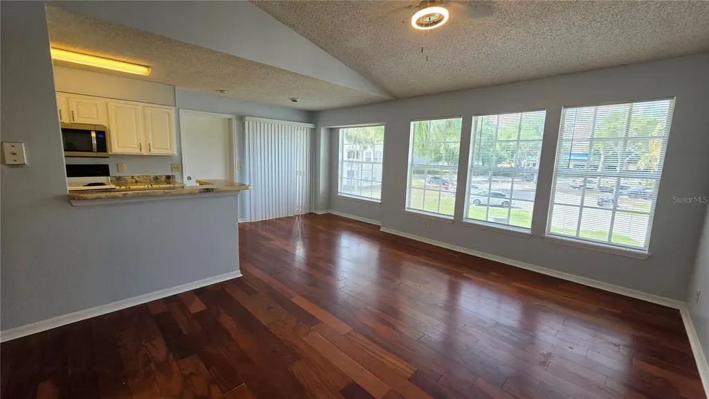 1077 S Hiawassee Road Orlando FL 32835