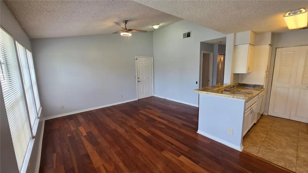 1077 S Hiawassee Road Orlando FL 32835