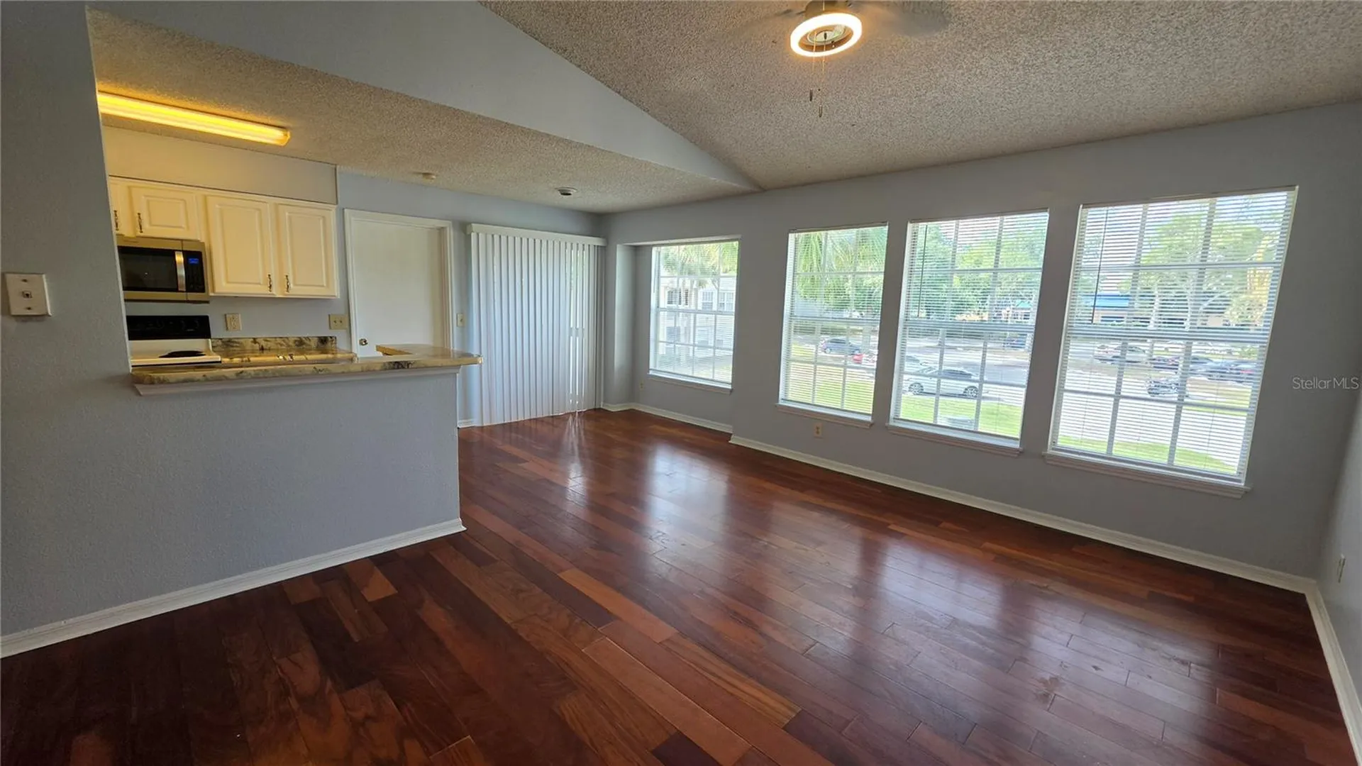 1077 S Hiawassee Road Orlando FL 32835