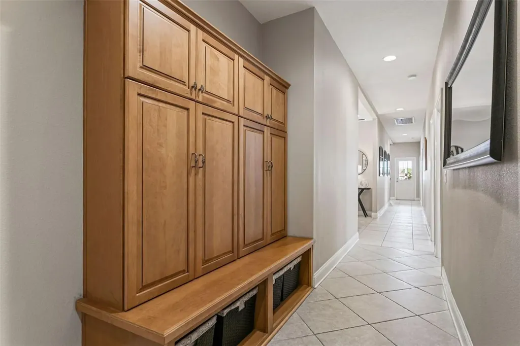 4915 Troydale Road Tampa FL 33615