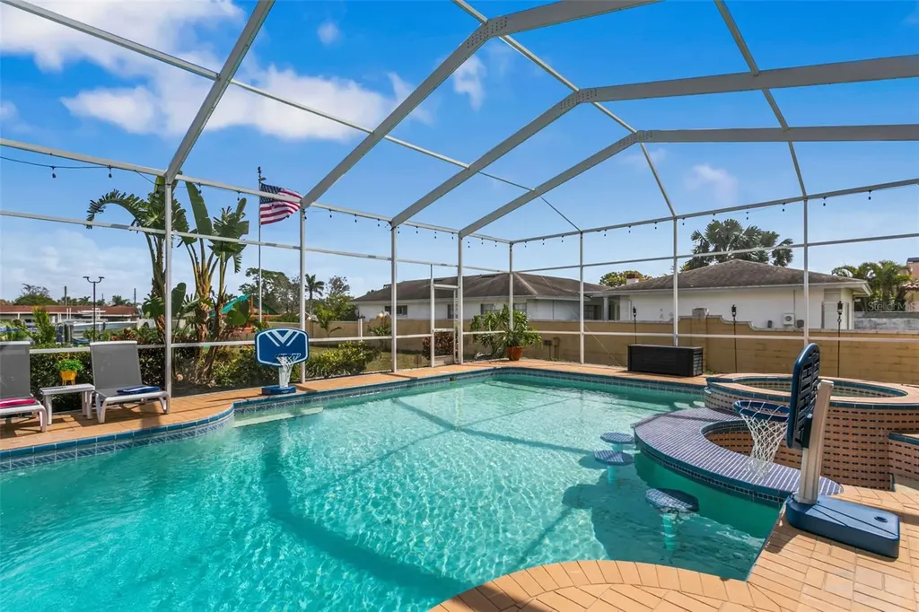 4915 Troydale Road Tampa FL 33615
