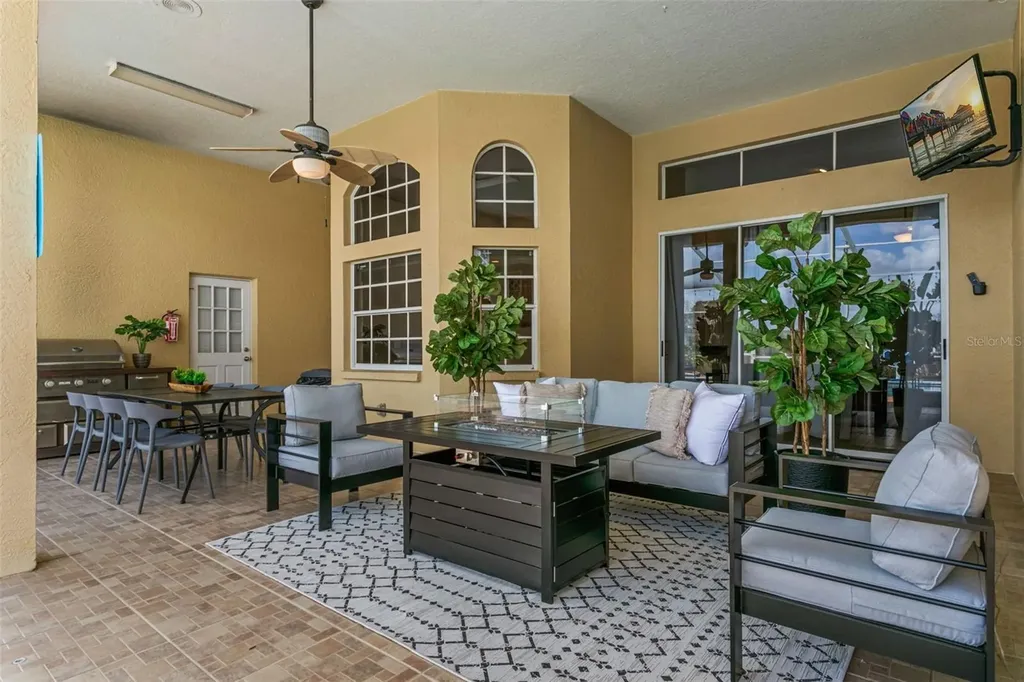4915 Troydale Road Tampa FL 33615