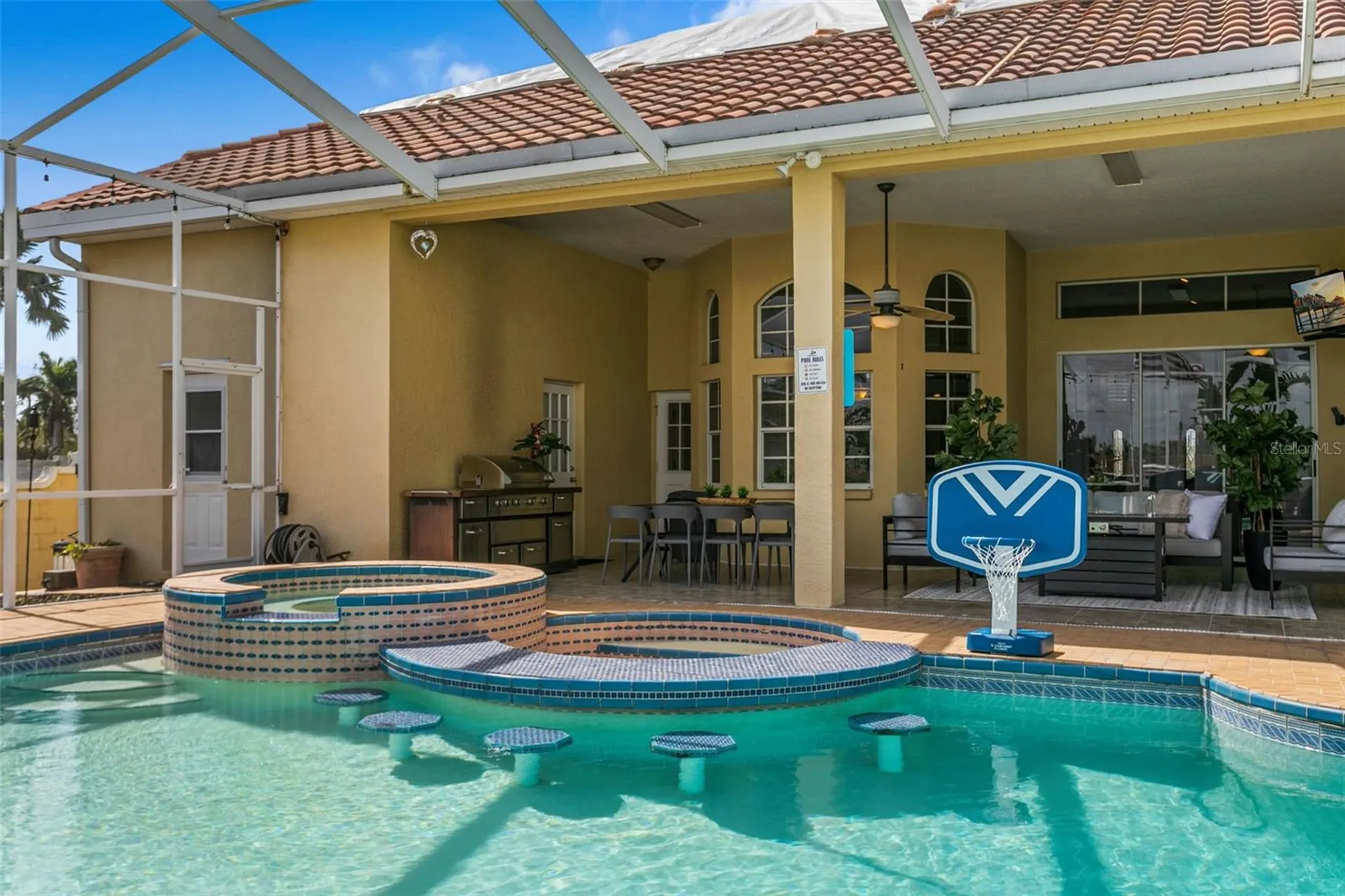 4915 Troydale Road Tampa FL 33615