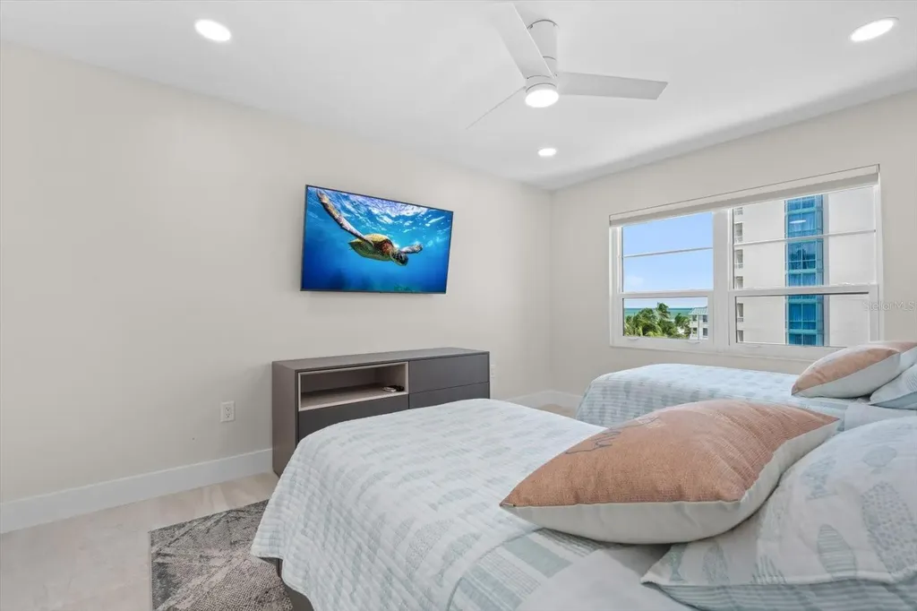 800 Benjamin Franklin Drive Sarasota FL 34236