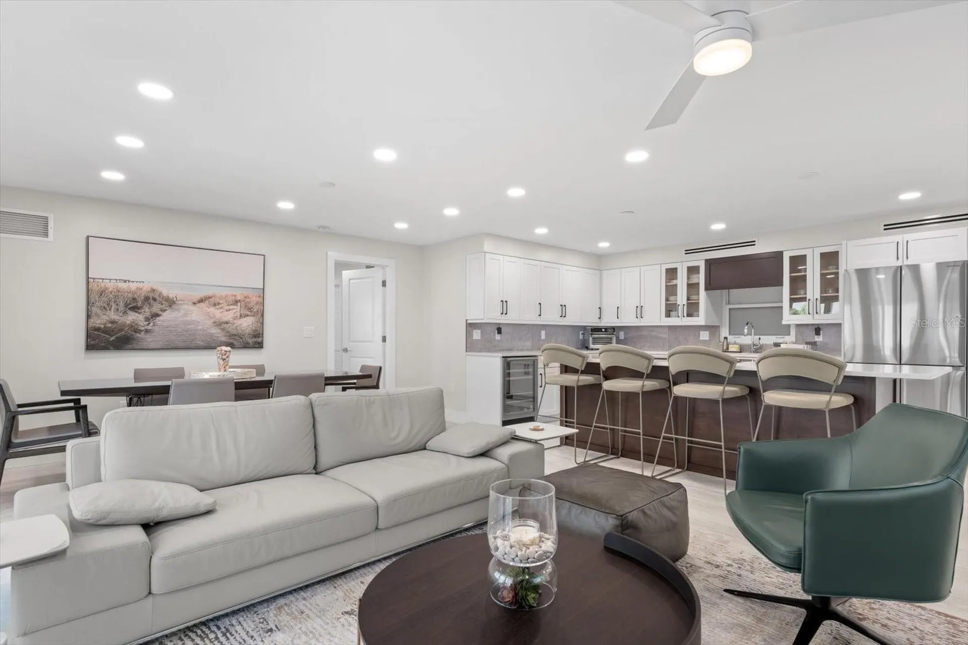 800 Benjamin Franklin Drive Sarasota FL 34236