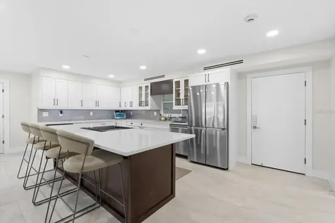 800 Benjamin Franklin Drive Sarasota FL 34236