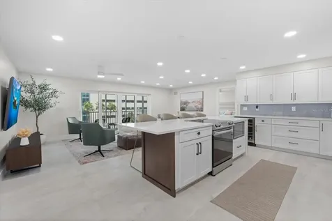 800 Benjamin Franklin Drive Sarasota FL 34236