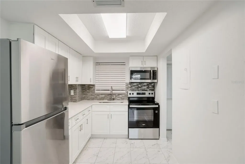 4013 Lake Bayshore Drive Bradenton FL 34205