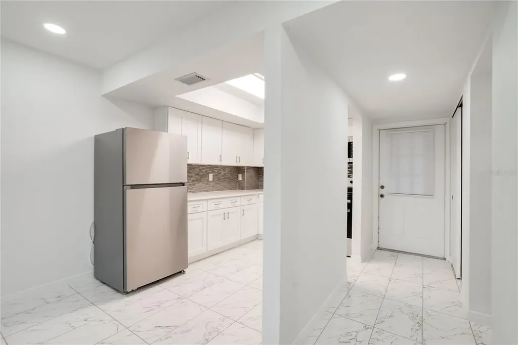 4013 Lake Bayshore Drive Bradenton FL 34205