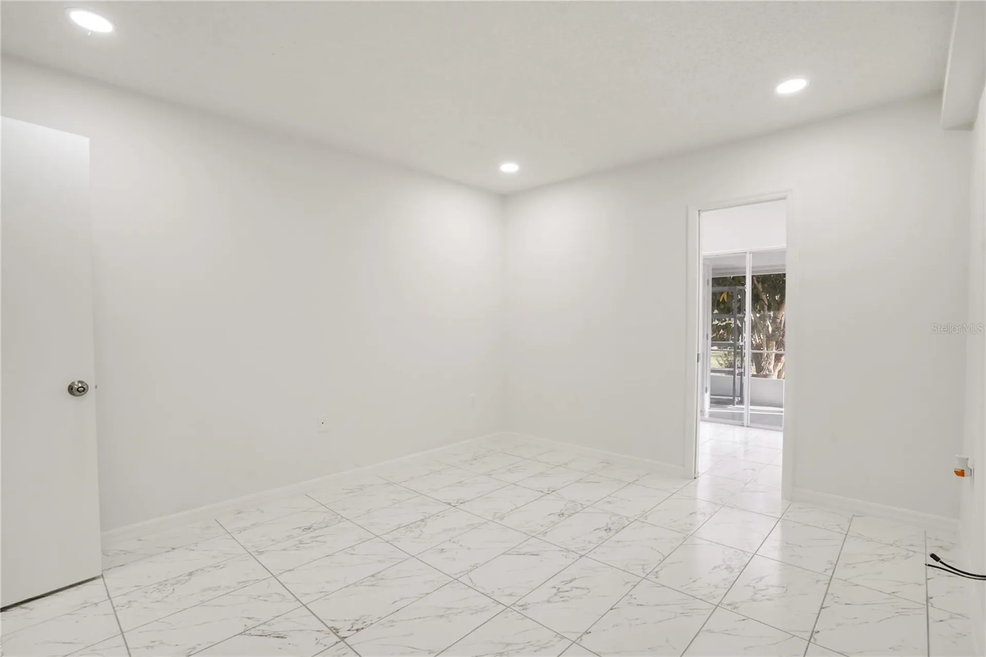 4013 Lake Bayshore Drive Bradenton FL 34205