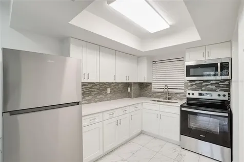 4013 Lake Bayshore Drive Bradenton FL 34205