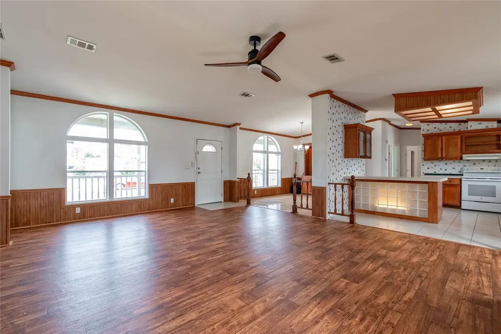 503 W Lemon Street Davenport FL 33837