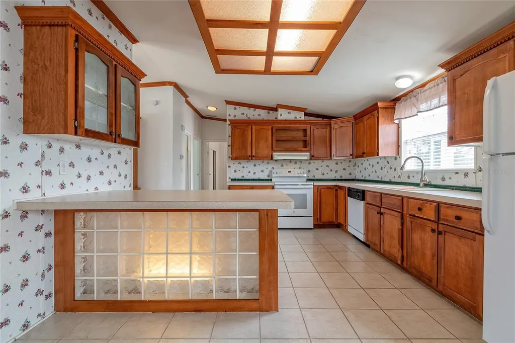 503 W Lemon Street Davenport FL 33837