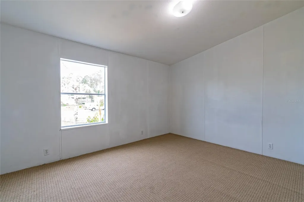 503 W Lemon Street Davenport FL 33837