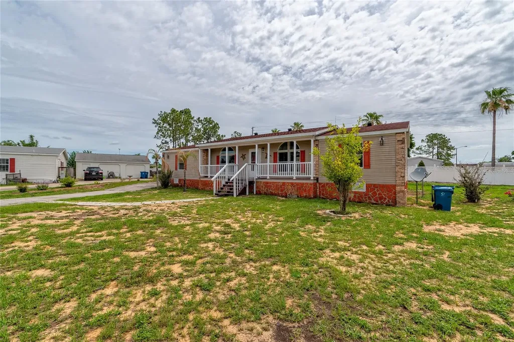 503 W Lemon Street Davenport FL 33837