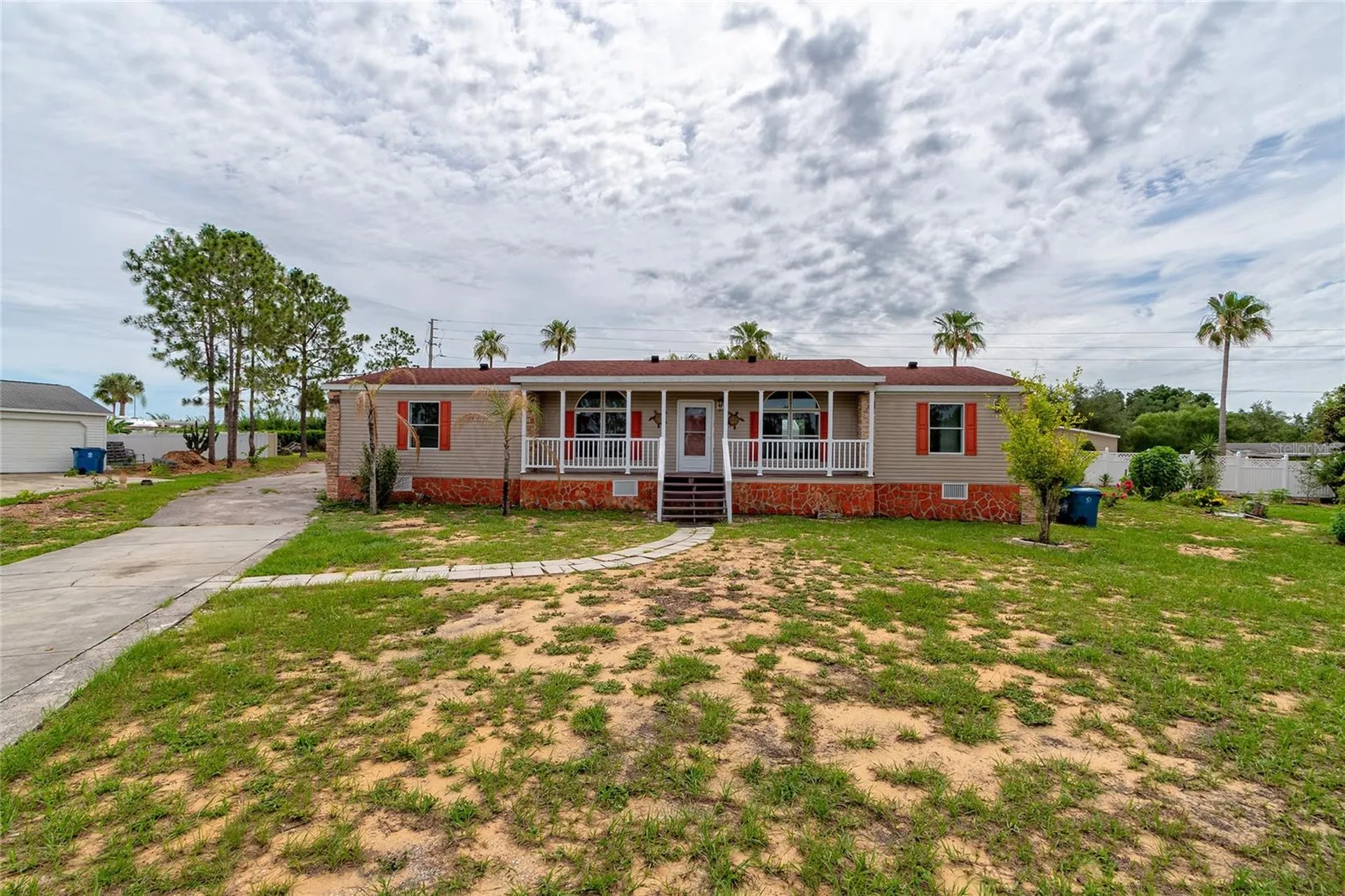 503 W Lemon Street Davenport FL 33837